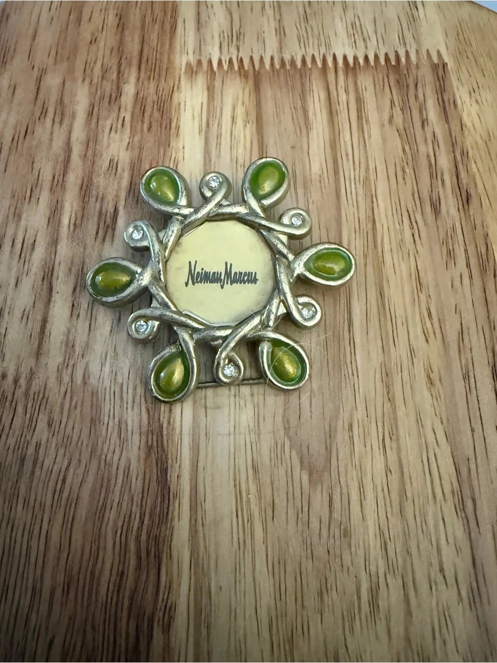 Jay Strong Picture Frame Newman Marcus exclusive Broche